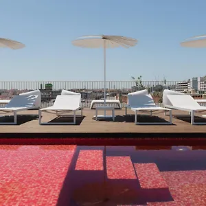**** Hotel Lumen & The Light Show Portugalsko